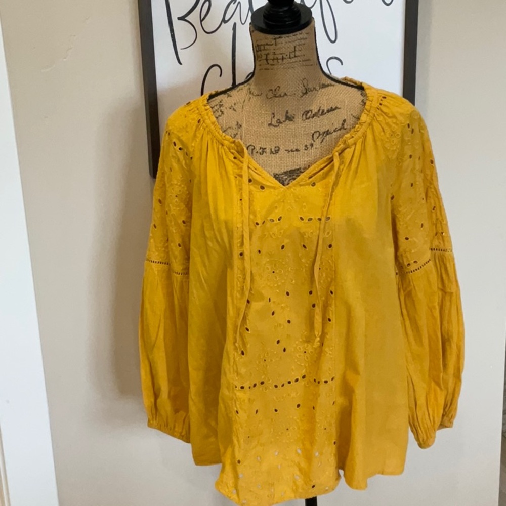 Women’s blouse!